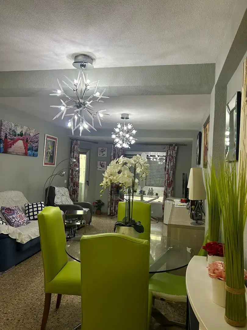 Living room of Flat for rent in Valencia  with Air Conditioner and Furnished