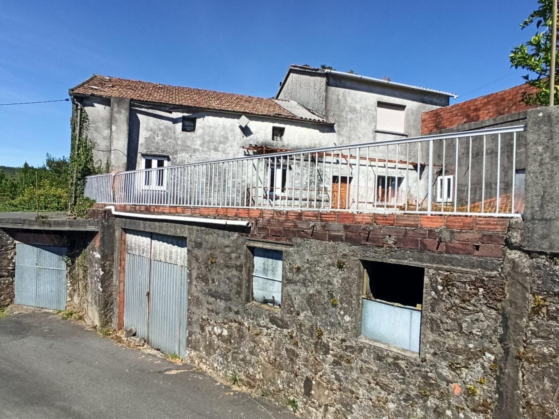 Vista exterior de Finca rústica en venda en Rianxo amb Terrassa