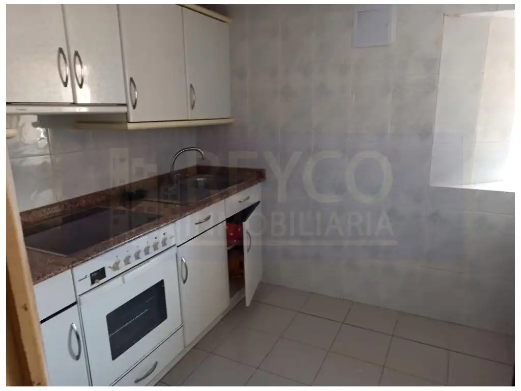 Cuina de Casa o xalet en venda en Azofra amb Jardí privat i Balcó
