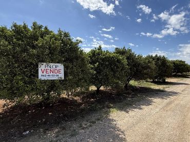 Industriegrundstück zum Verkauf in La Pobla Llarga