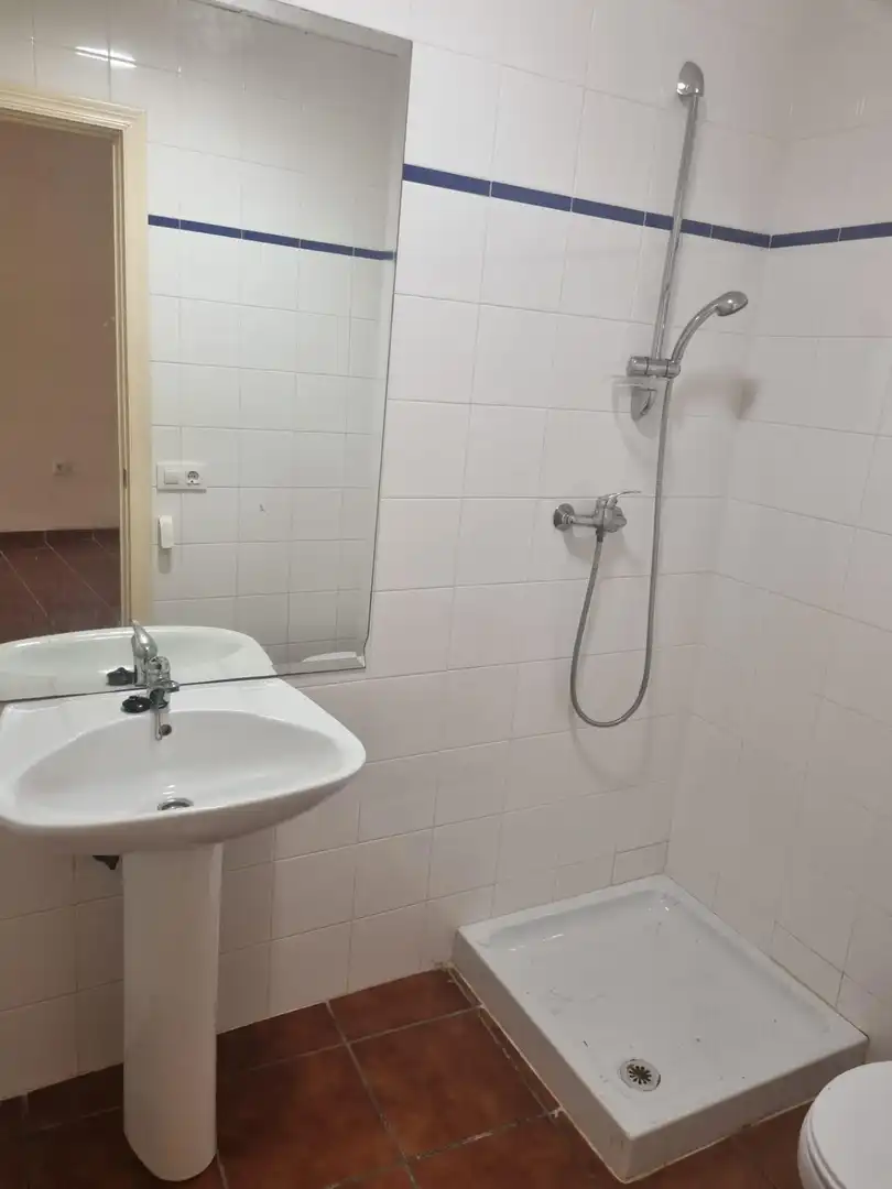 Badezimmer von Geschaftsraum zur Miete in Sanlúcar de Barrameda