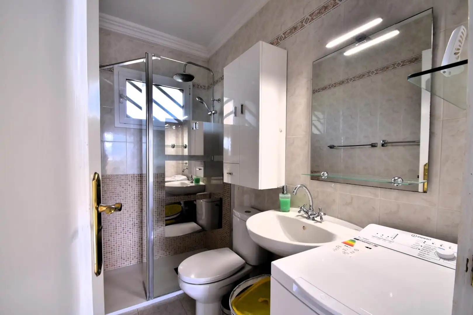 Baño de Apartamento de alquiler en Puerto de la Cruz con Jardín privado