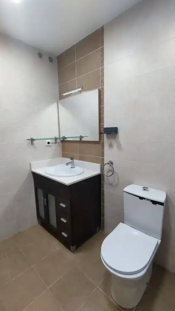 Baño de Piso en venta en Náquera con Aire acondicionado y Trastero