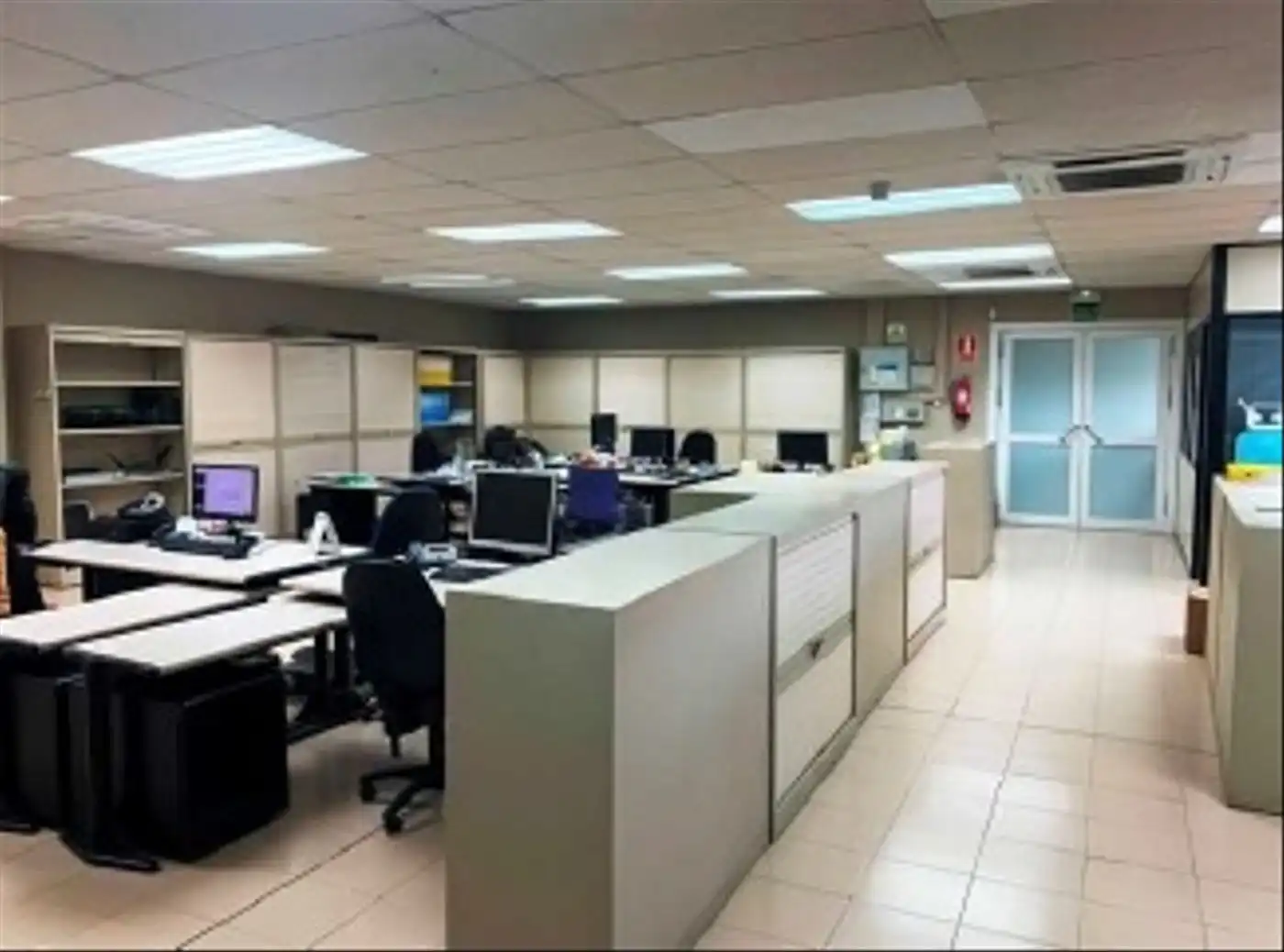 Nave industrial de alquiler en Sant Joan Despí con Calefacción