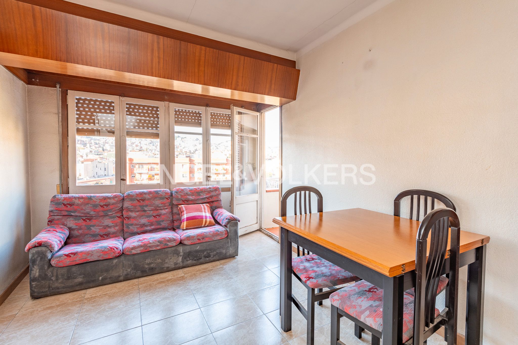 Exterior view of Apartment for sale in  Barcelona Capital  with Air Conditioner, Heating and Balcony
