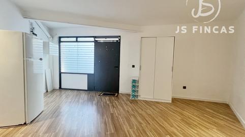 Foto 5 de Pis en venda a Carrer de Josep Serrano, 29, Can Baró, Barcelona