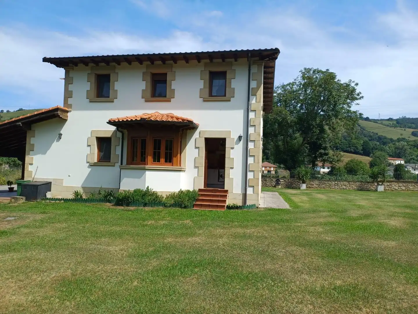 Vista exterior de Casa o chalet en venta en Puente Viesgo con Calefacción, Jardín privado y Terraza