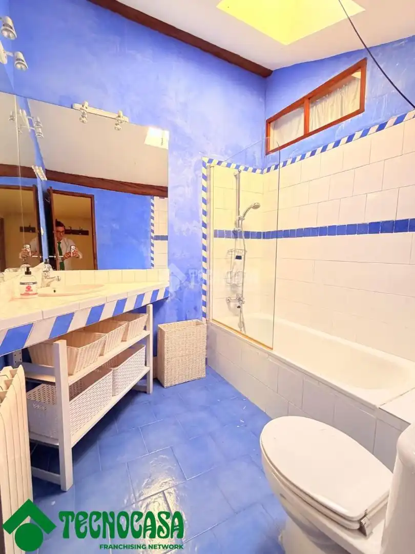 Baño de Piso en venta en Toledo con Calefacción