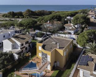 Vista exterior de Casa o xalet en venda en El Puerto de Santa María amb Calefacció, Terrassa i Traster