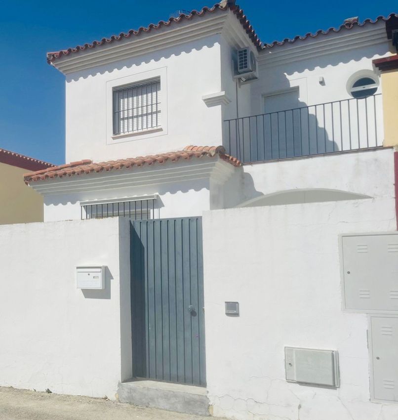 Exterior view of Single-family semi-detached for sale in Sanlúcar de Barrameda  with Air Conditioner