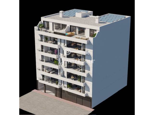 Piso en Venta en Calle Rey Carlos III, 28 en Casco Antiguo