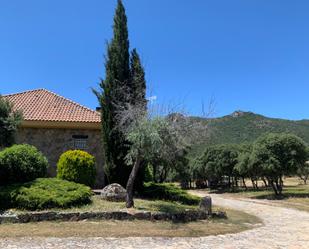 Exterior view of House or chalet for sale in Hoyo de Manzanares