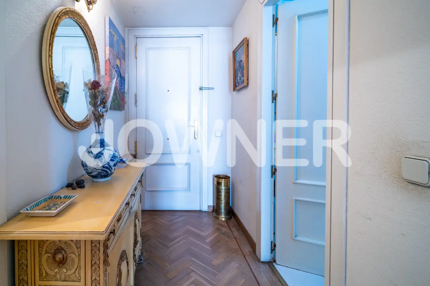 Flat for rent in Madrid  with Air Conditioner, Heating and Furnished