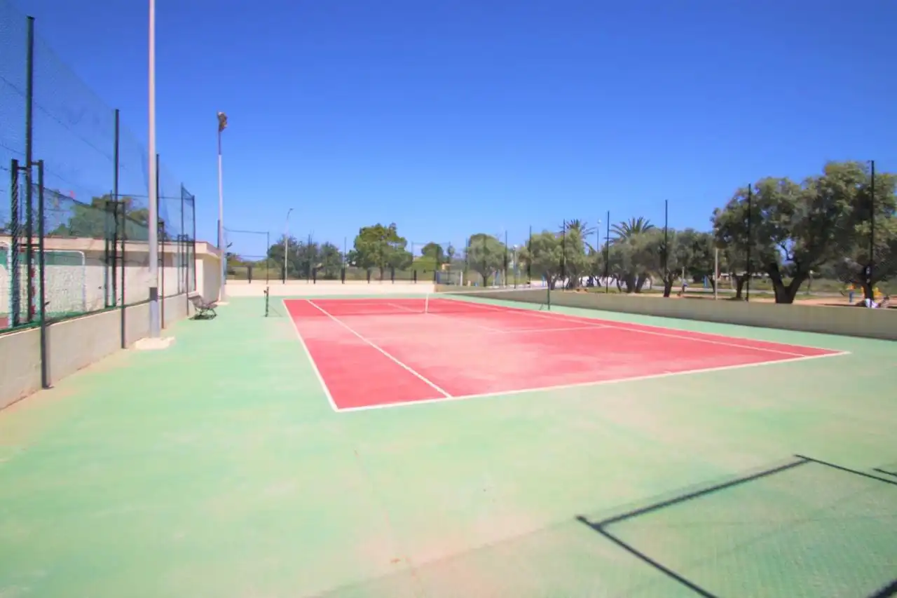 Parkplatz von Wohnungen zum Verkauf in El Campello mit Klimaanlage, Heizung und Parkett