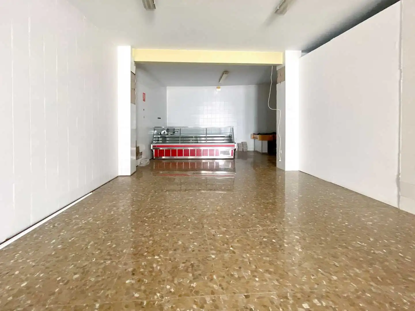 Local comercial de lloguer a Calle Sor Angela de la Cruz, imagen 6