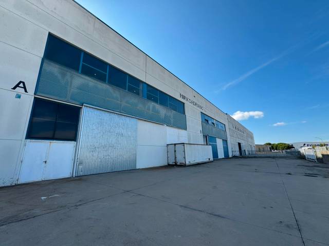 Nave industrial en Venta en Avinguda Generalitat en Vilamalla