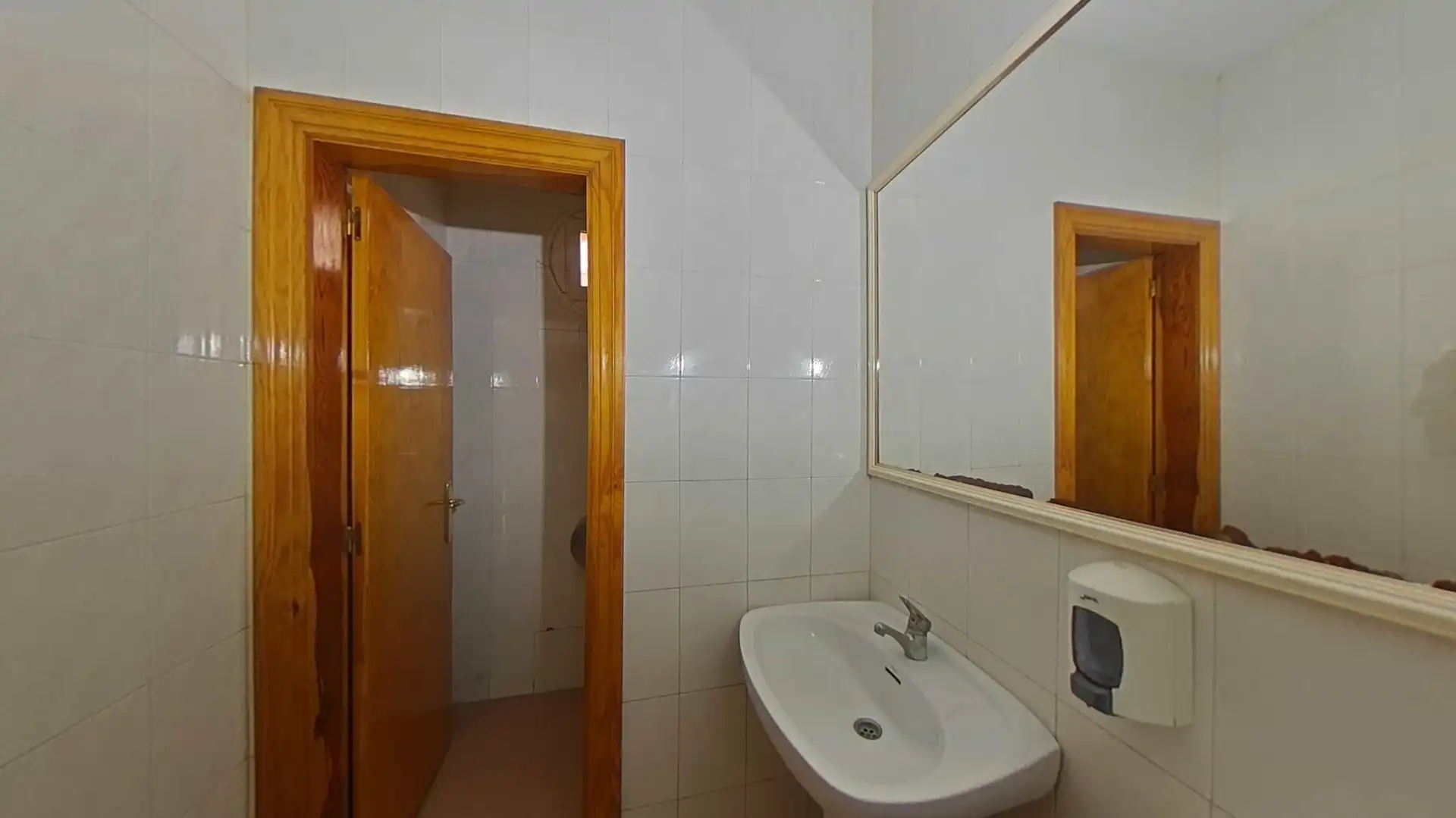 Edificio en venta en Andosilla