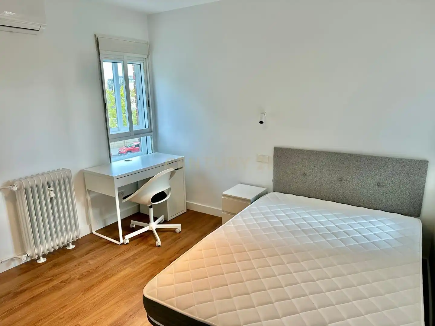 Dormitori de Apartament per a compartir en Madrid amb Aire condicionat, Forn i Rentadora