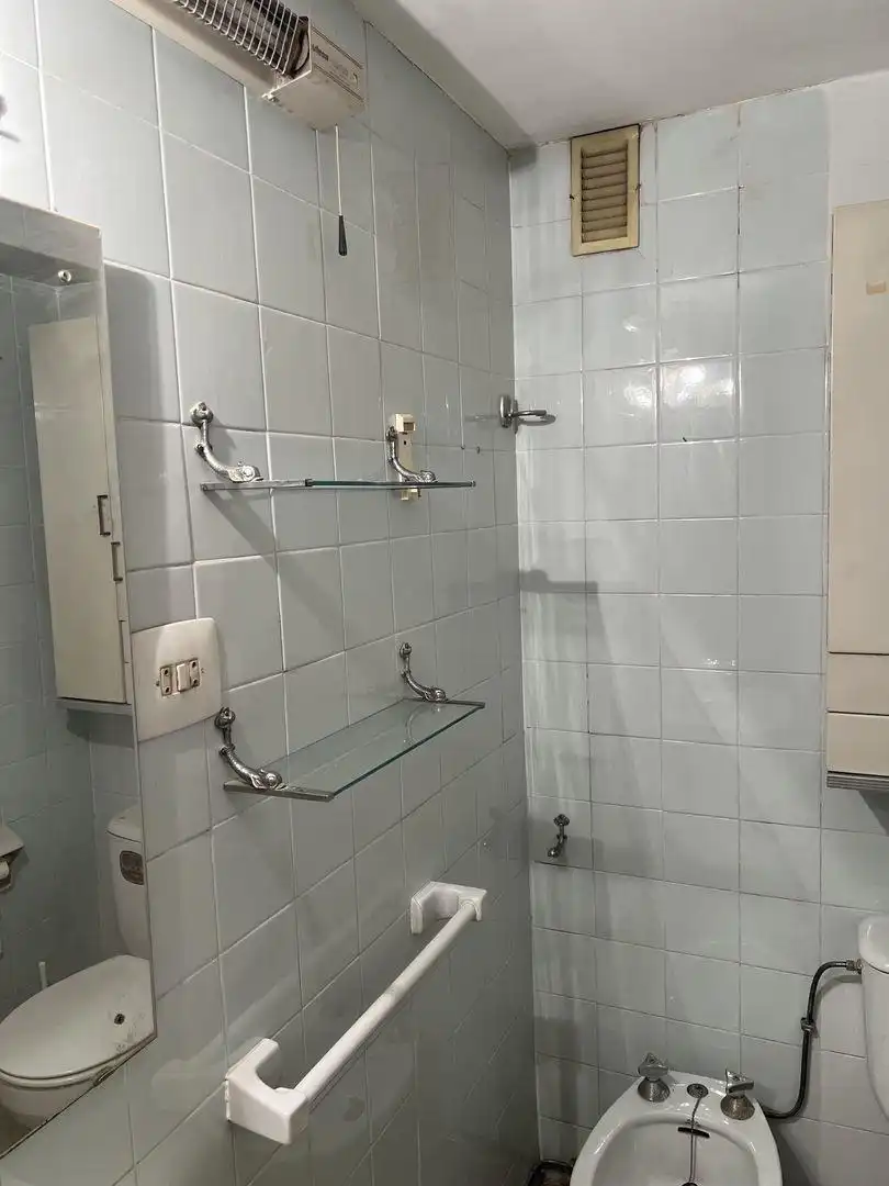 Bathroom of Flat for sale in Valencia  with Furnished and Balcony