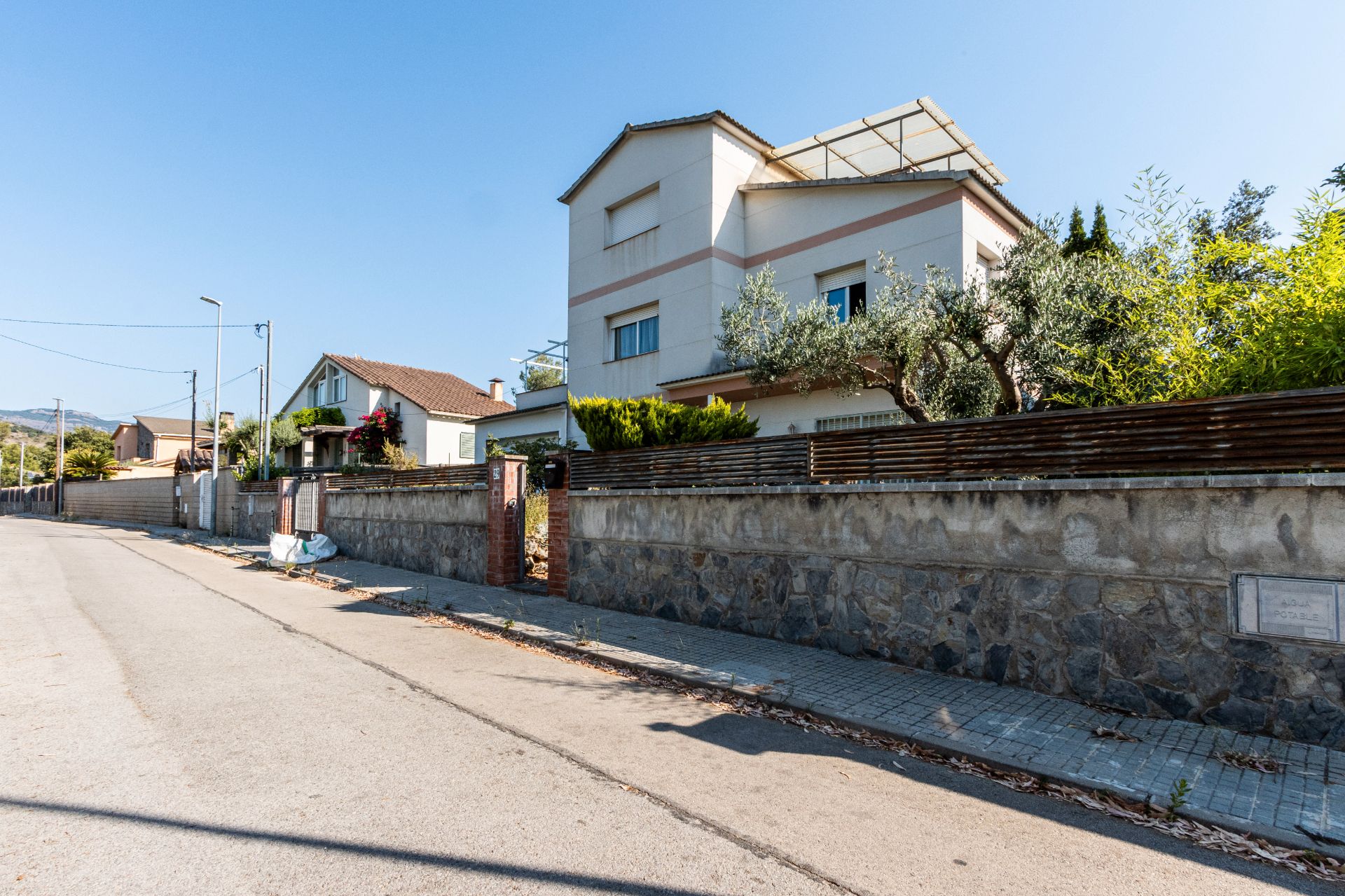 Vista exterior de Casa o chalet en venta en Castellar del Vallès con Calefacción, Jardín privado y Terraza