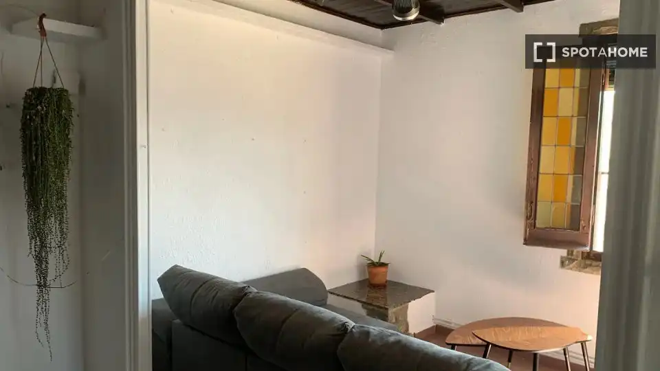 Flat with terrace to rent in Sant Martí, imagen 4