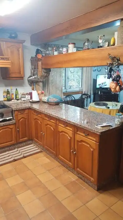 Cocina de Casa o chalet en venta en Pontevedra Capital  con Calefacción, Jardín privado y Terraza