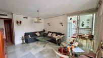 Sala d'estar de Pis en venda en Fuengirola amb Aire condicionat i Piscina comunitària