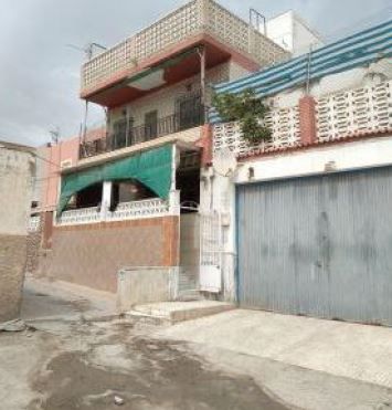 Exterior view of Single-family semi-detached for sale in  Almería Capital