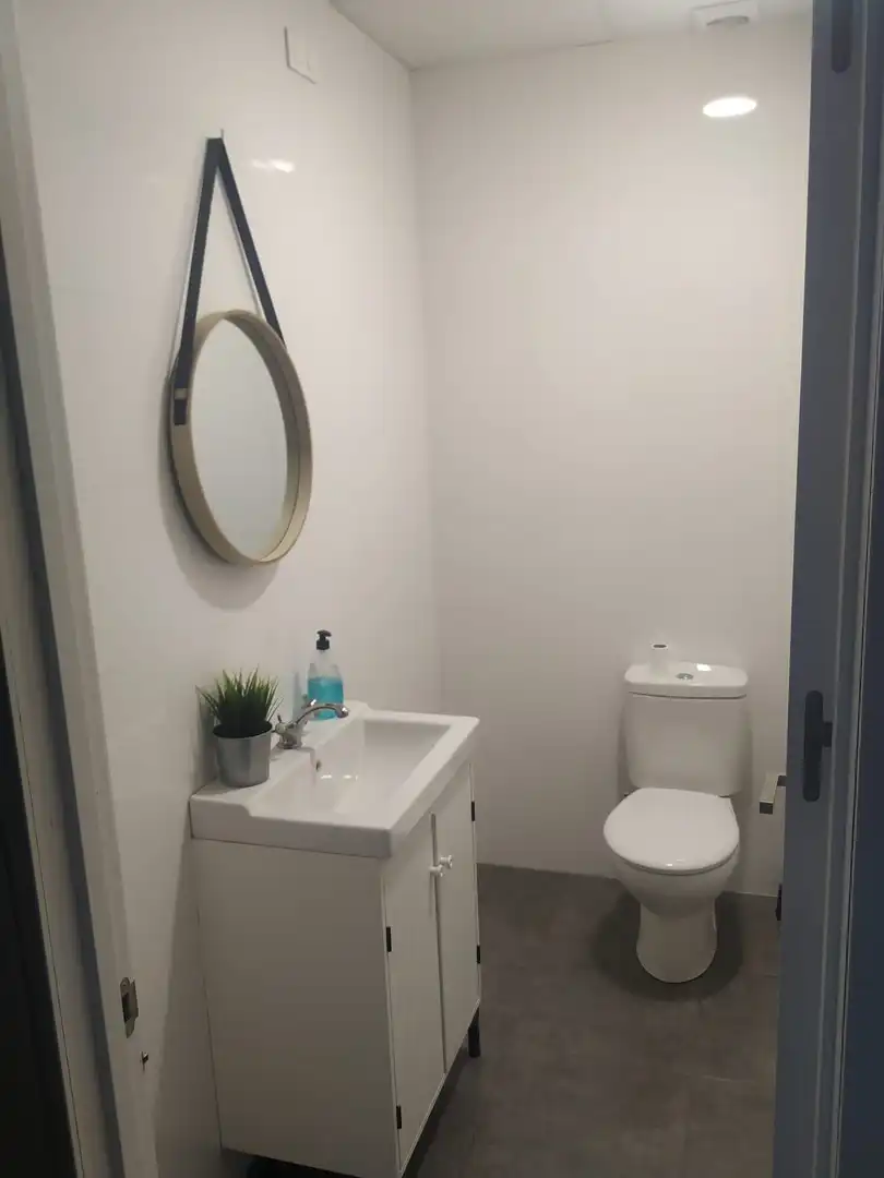 Badezimmer von Fabrikhallen zum Verkauf in Paiporta