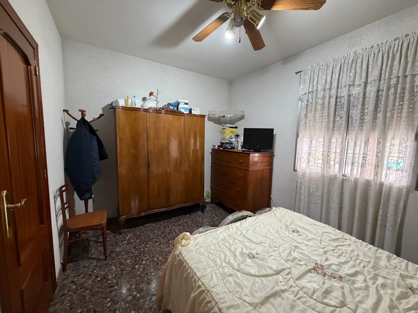 Bedroom of Houses for sale in Úbeda  with Air Conditioner, Private garden and Storage room