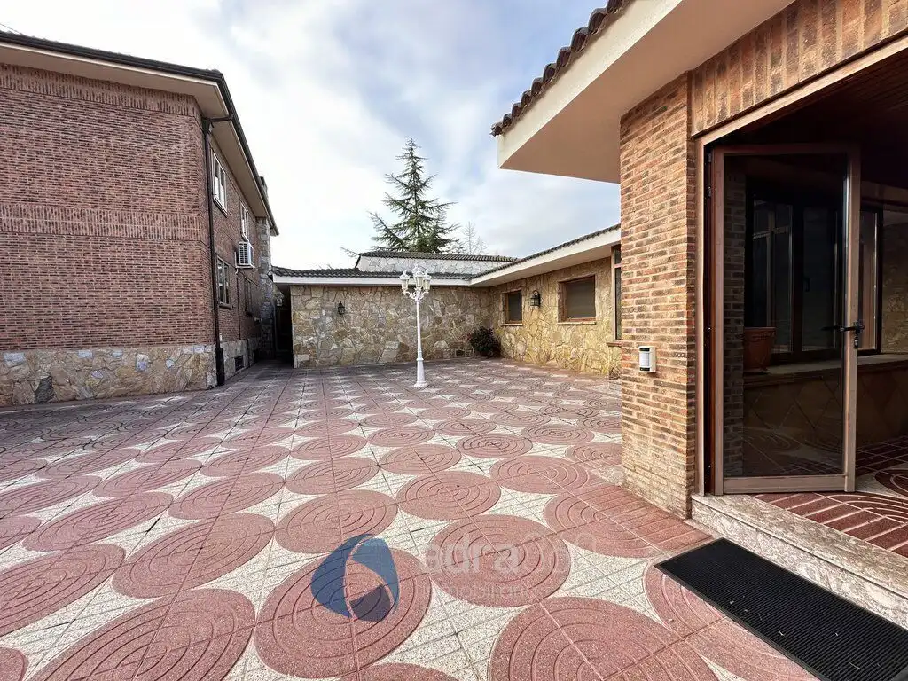 Exterior view of Houses for sale in Lardero  with Air Conditioner, Heating and Private garden