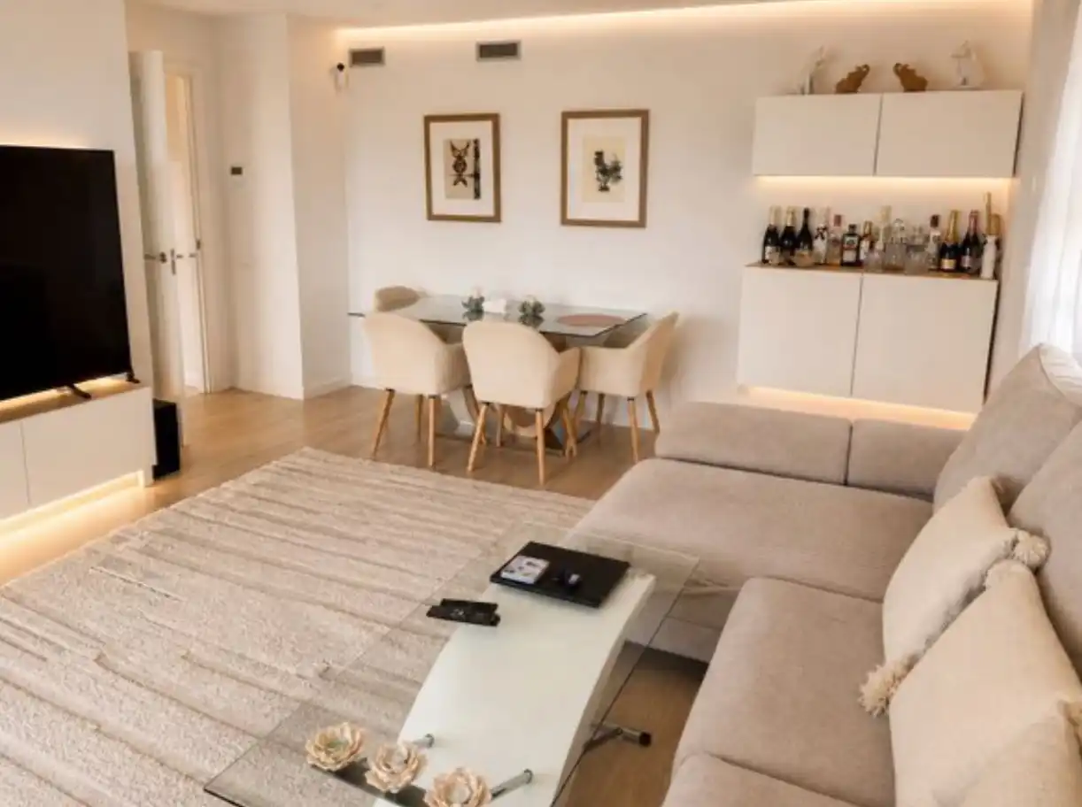 Sala d'estar de Pis en venda en Sant Adrià de Besòs amb Aire condicionat, Calefacció i Terrassa