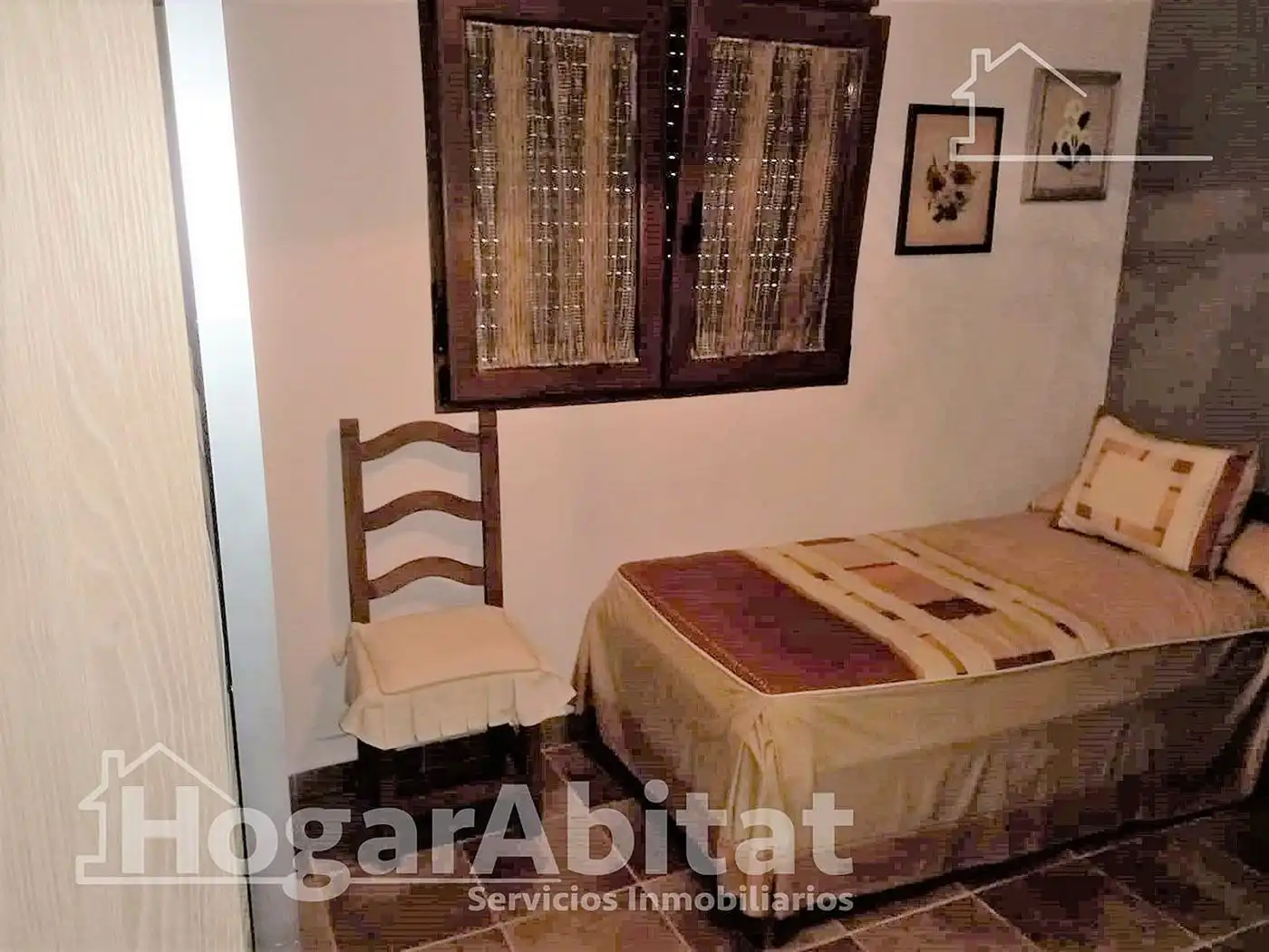 Dormitori de Casa o xalet en venda en Badajoz amb Calefacció, Jardí privat i Terrassa