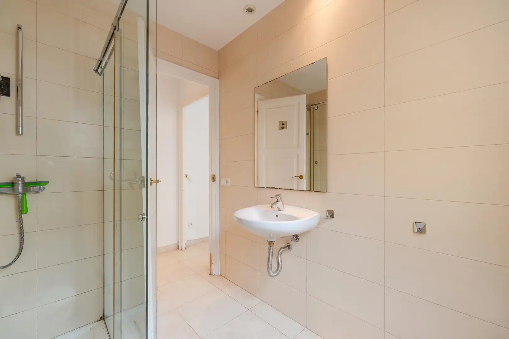 Baño de Piso en venta en Girona