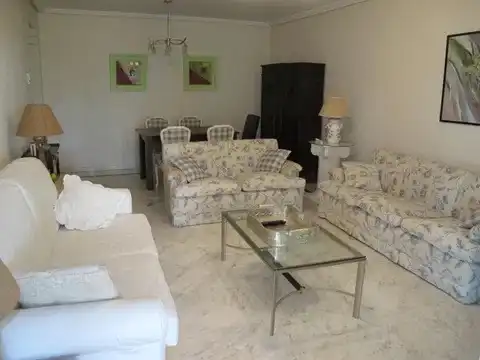 Living room of Flat for rent in Marbella  with Air Conditioner, Heating and Terrace