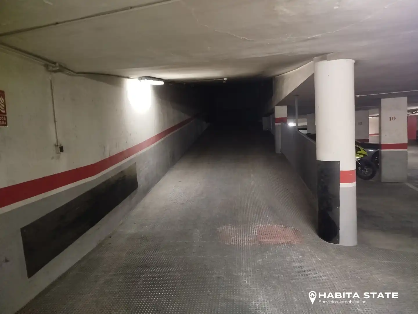 Garage for sale in Almería