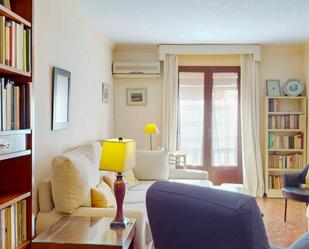Living room of Flat for sale in  Sevilla Capital  with Air Conditioner, Heating and Storage room