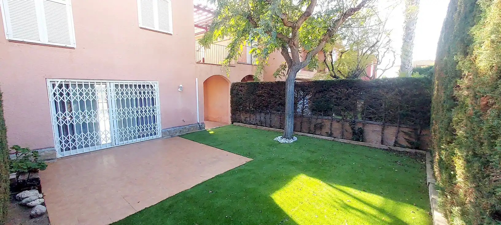 Semi-detached house with pool for sale in Platja de Mont-roig, imagen 2