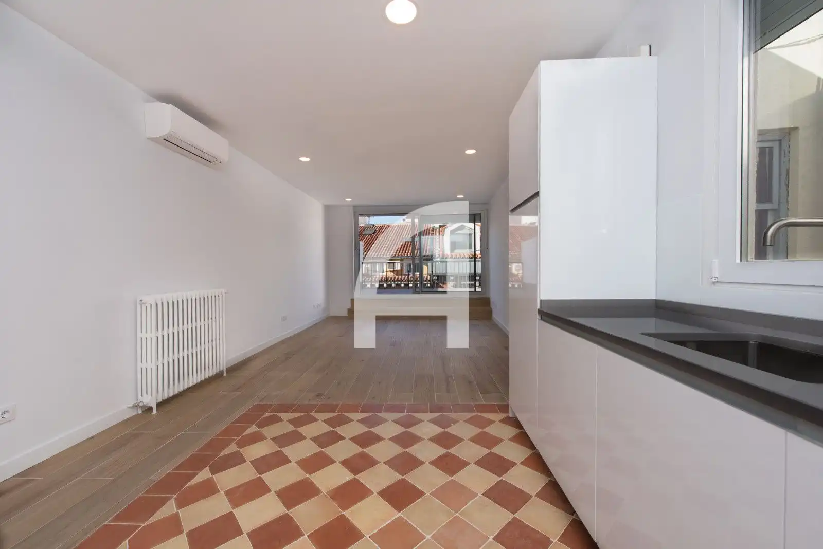 Kitchen of Attic for rent in Madrid  with Air Conditioner, Heating and Terrace
