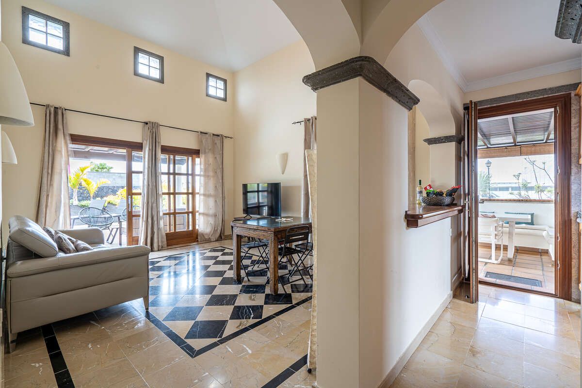 Casa o chalet en venta en Yaiza con Piscina y Amueblado