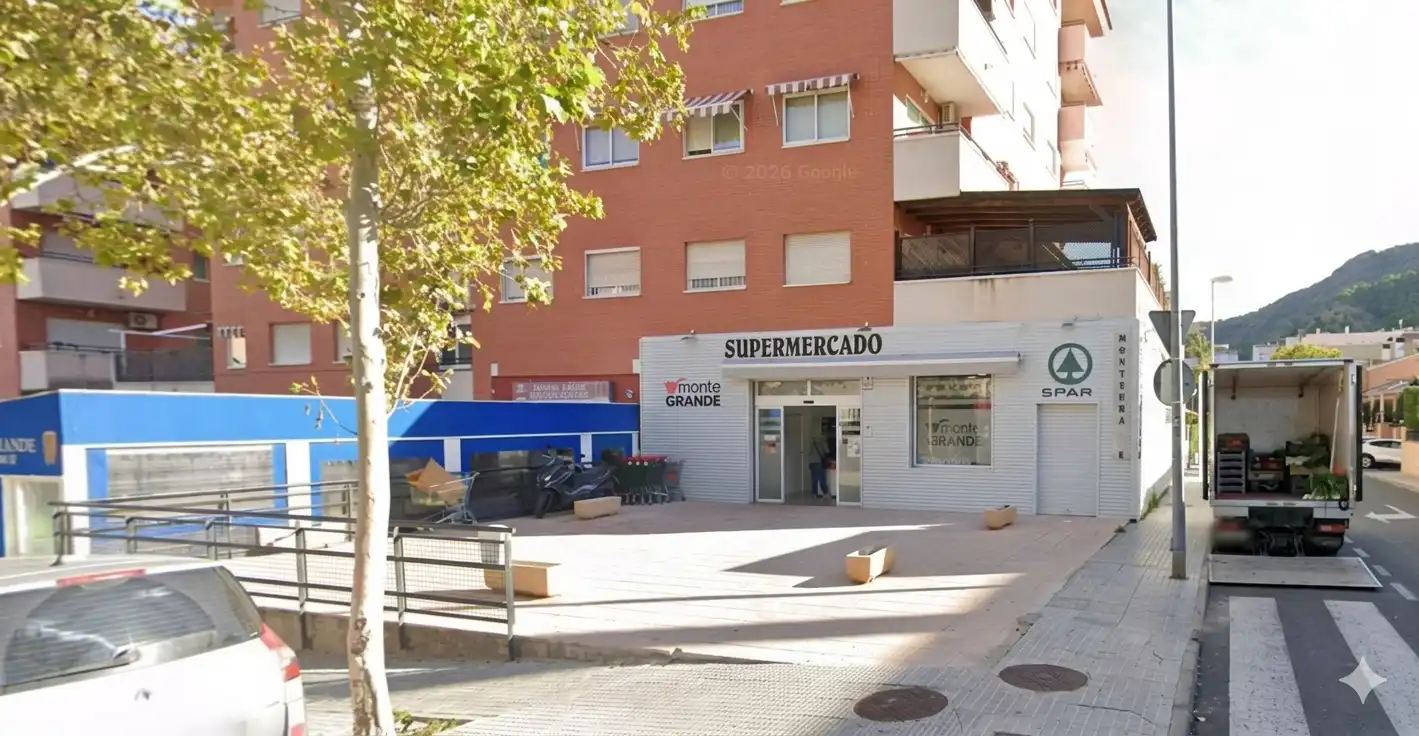 Commercial properties for sale in Murcia  with Air Conditioner, Terrace and Furnished