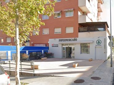 Local comercial en venta en Avenida Huerto San Blas 37