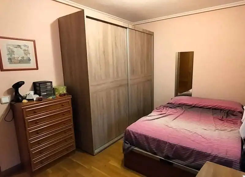 Habitación de Apartamento en venta en León Capital  con Calefacción, Jardín privado y Terraza