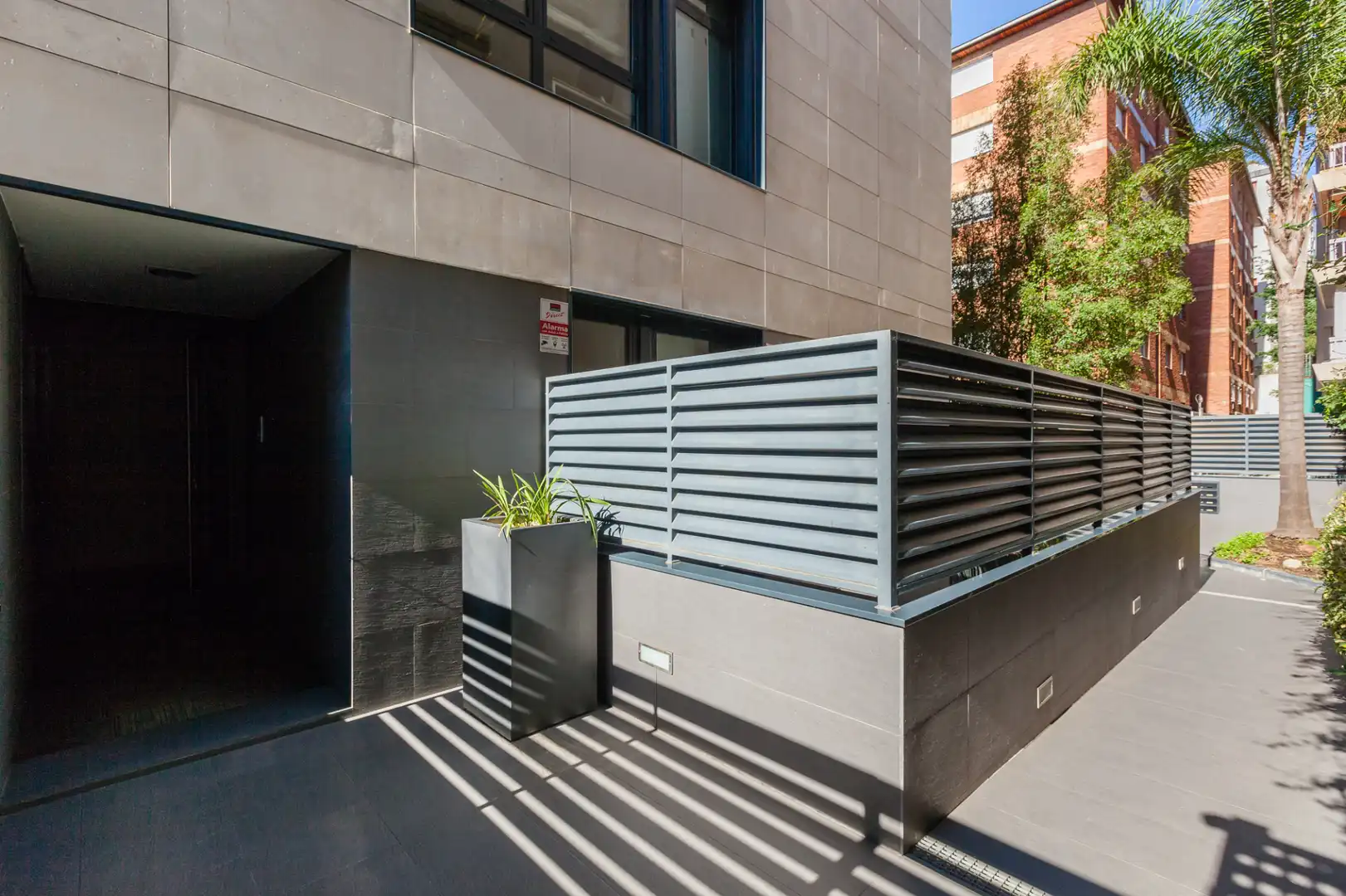 Erdgeschosswohnung mit Garten zur Miete in Carrer de Dalmases, imagen 30