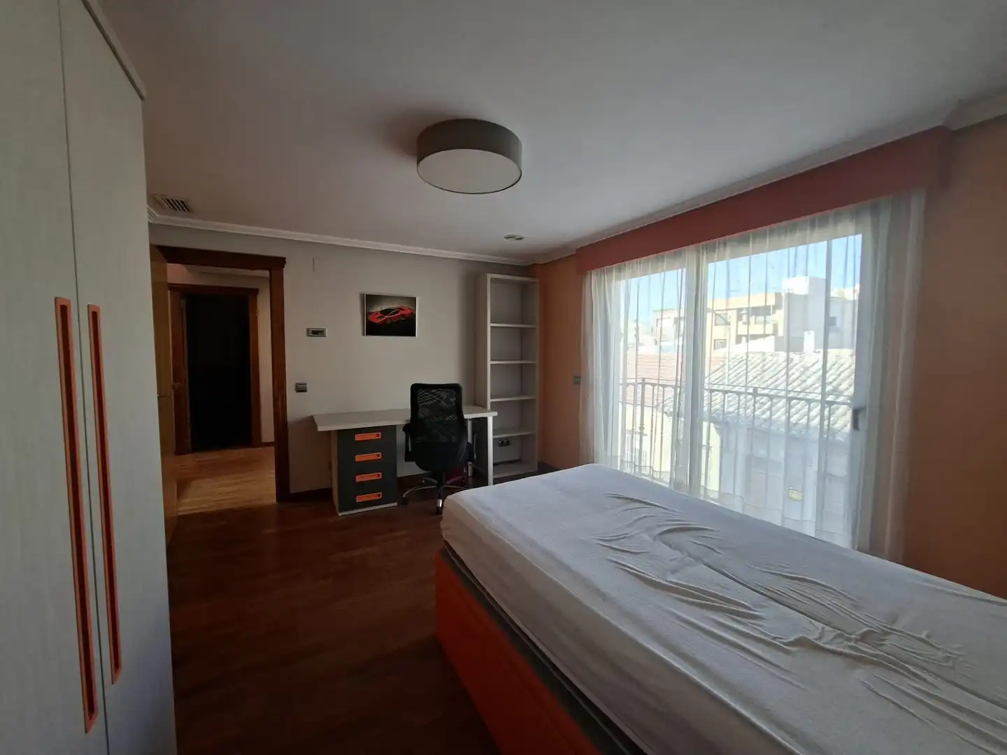 Habitación de Casa o chalet de alquiler en San Vicente del Raspeig / Sant Vicent del Raspeig con Aire acondicionado, Parquet y Amueblado