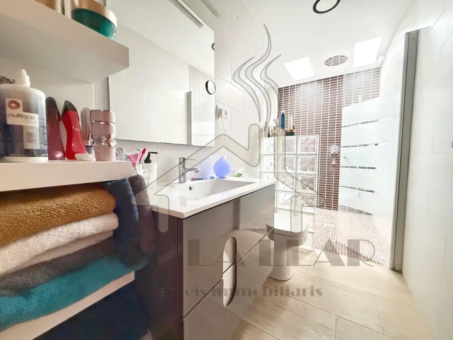 Baño de Piso en venta en Mataró con Calefacción y Terraza