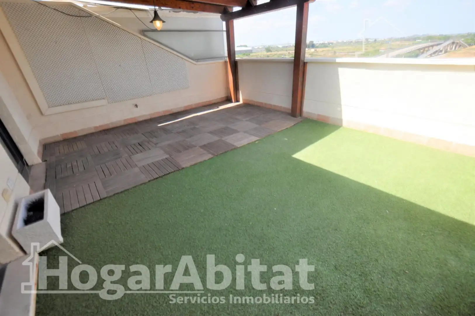 Terraza de Ático en venta en El Puig de Santa Maria con Aire acondicionado, Calefacción y Parquet