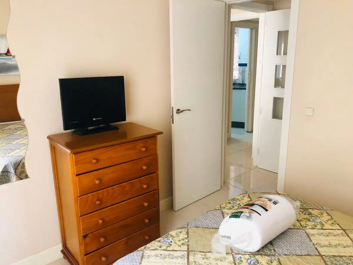 Habitación de Apartamento de alquiler en Badajoz con Aire acondicionado y Amueblado