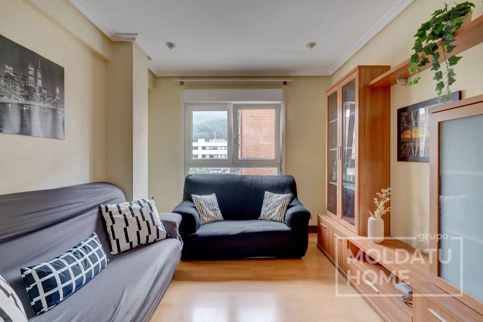 Living room of Flat for sale in Andoain  with Heating, Terrace and Furnished