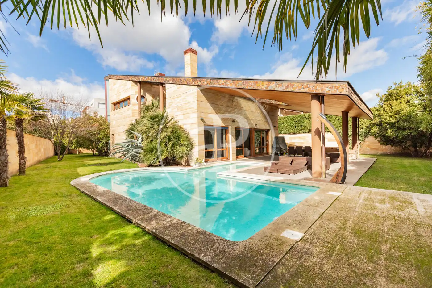 Jardín de Casa o chalet en venta en Madrid con Aire acondicionado, Calefacción y Jardín privado